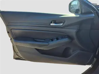 Nissan Altima 2025 2.5 SV 4dr Sedán