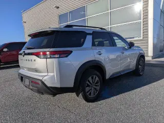 Nissan Pathfinder 2024 SV 4dr SUV