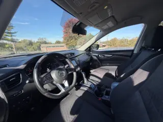 Nissan Rogue del 2020