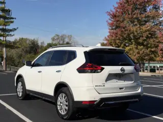 Nissan Rogue del 2020