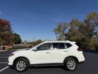 Nissan Rogue del 2020