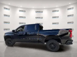 Chevrolet Silverado 1500 2022 4x4 LT Trail Boss Cabina Crew Cab de 4 puertas y caja corta de 5.8 pies
