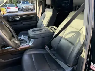 Chevrolet Silverado 1500 2022 4x4 LT Trail Boss Cabina Crew Cab de 4 puertas y caja corta de 5.8 pies
