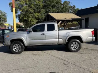 Toyota Tacoma 2016