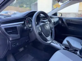 Corolla Toyota 2015