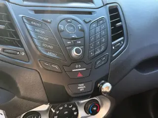 Ford Fiesta 2018 SE 4 puertas Hatchback