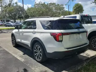 Ford Explorer 2025 ST-Line SUV de 4 puertas
