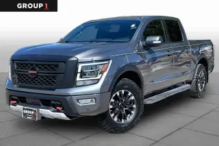 Nissan Titan 2021 4x4 PRO-4X 4 puertas Cabina Doble Caja Corta de 5.6 pies