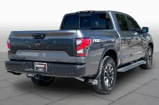 Nissan Titan 2021 4x4 PRO-4X 4 puertas Cabina Doble Caja Corta de 5.6 pies