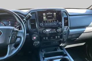 Nissan Titan 2021 4x4 PRO-4X 4 puertas Cabina Doble Caja Corta de 5.6 pies