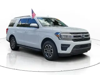 Ford Expedition 2023 4x2 XLT SUV de 4 puertas