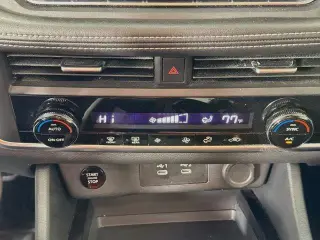 Nissan Rogue 2025 SV 4dr Crossover
