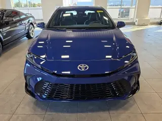 Toyota Camry 2025 SE Sedán 4p
