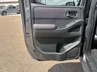 Nissan Frontier 2024