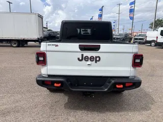 Gladiador Jeep 2023