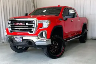 GMC Sierra 1500 Limited 2022 4x4 SLT 4 puertas Cabina Doble Caja Corta de 5.8 pies