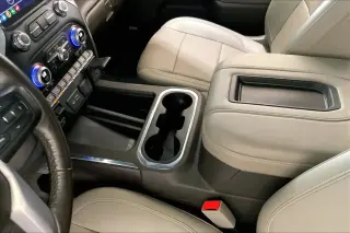 GMC Sierra 1500 Limited 2022 4x4 SLT 4 puertas Cabina Doble Caja Corta de 5.8 pies