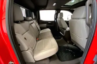 GMC Sierra 1500 Limited 2022 4x4 SLT 4 puertas Cabina Doble Caja Corta de 5.8 pies