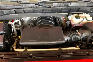 GMC Sierra 1500 Limited 2022 4x4 SLT 4 puertas Cabina Doble Caja Corta de 5.8 pies
