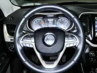 Jeep Cherokee 2016 4x4 Latitude SUV de 4 puertas