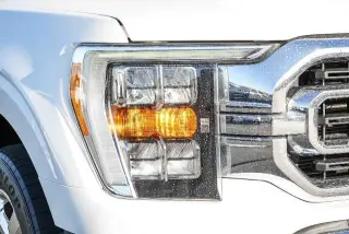 Ford F-150 2022 4x2 XLT 4 puertas SuperCrew 5.5 pies SB