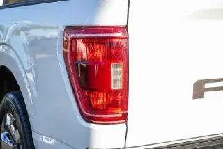 Ford F-150 2022 4x2 XLT 4 puertas SuperCrew 5.5 pies SB
