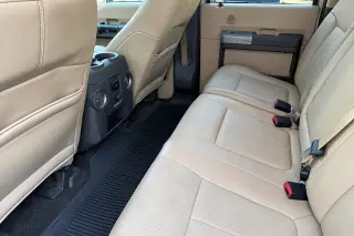 Ford F-350 Super Duty 2014 4x4 Lariat de 4 puertas, cabina doble, caja corta de 6.8 pies, rueda sencilla (SRW)