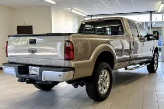 Ford F-350 Super Duty 2014 4x4 Lariat de 4 puertas, cabina doble, caja corta de 6.8 pies, rueda sencilla (SRW)