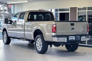 Ford F-350 Super Duty 2014 4x4 Lariat de 4 puertas, cabina doble, caja corta de 6.8 pies, rueda sencilla (SRW)