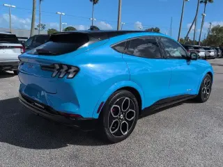 Ford Mustang Mach-E 2023 AWD GT 4dr SUV