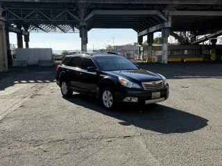 Subaru Outback 2011