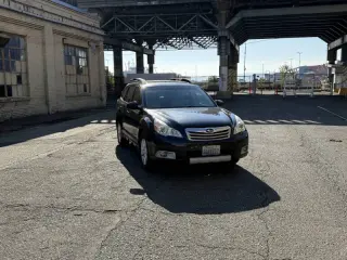 Subaru Outback 2011