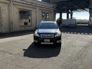 Subaru Outback 2011