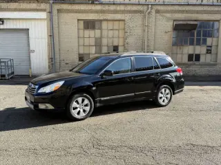 Subaru Outback 2011