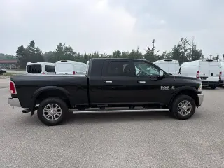 Ram 2500 2017 4x4 Laramie 4 puertas Mega Cab 6,3 ft. SB Pickup