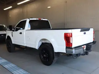 Ford F-250 Super Duty 2022 4x4 XLT cabina regular 2 puertas 8 pies LB pickup