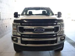 Ford F-250 Super Duty 2022 4x4 XLT cabina regular 2 puertas 8 pies LB pickup