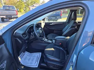 Ford Escape Plug-In Hybrid 2024 SUV de 4 puertas PHEV