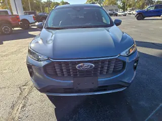Ford Escape Plug-In Hybrid 2024 SUV de 4 puertas PHEV