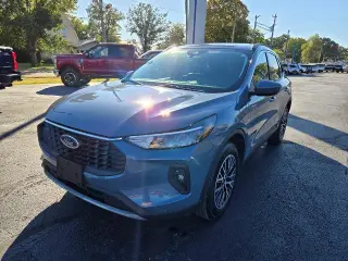 Ford Escape Plug-In Hybrid 2024 SUV de 4 puertas PHEV