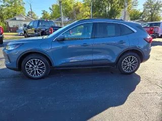 Ford Escape Plug-In Hybrid 2024 SUV de 4 puertas PHEV