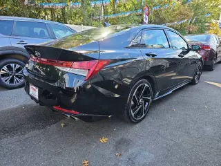 Hyundai Elantra del 2023