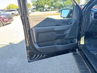 Ford F-150 2025 4x4 XLT 4dr SuperCrew 5.5 pies SB