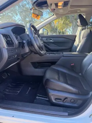 Nissan Rogue 2021 SV Crossover de 4 puertas