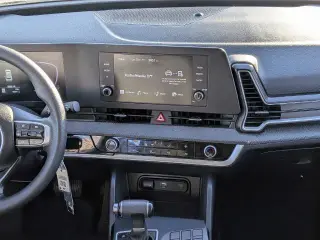 Kia Sportage 2025 SUV de 4 puertas LX