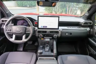 Toyota Tacoma 2025 4x4 TRD Sport HV 4 puertas Doble Cabina 5.0 pies SB