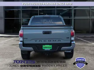 Toyota Tacoma 2022 4x4 TRD Pro 4 puertas Doble Cabina 5.0 pies SB 6M