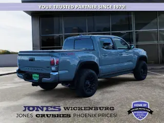 Toyota Tacoma 2022 4x4 TRD Pro 4 puertas Doble Cabina 5.0 pies SB 6M