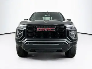 GMC Canyon 2024 4x2 Elevation 4dr Crew Cab caja corta de 5 pies