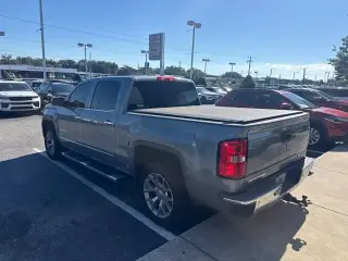 GMC Sierra 1500 2015 4x4 SLT 4dr Cabina de Crew 5.8 ft. SB